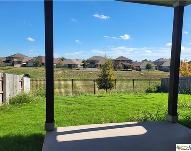 416 Blue Oak Boulevard - Photo Thumbnail 22