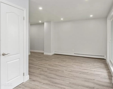 9729 4th Ave - Photo Thumbnail 2