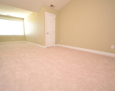 10410 Sablewood Drive - Photo Thumbnail 25