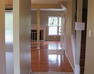 7437 Chummley Court - Photo Thumbnail 3