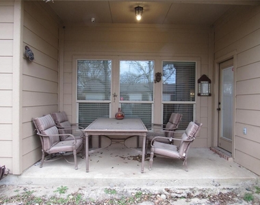 708 Davy Crockett Street - Photo Thumbnail 31