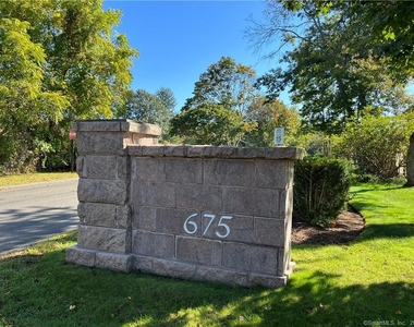 675 Townsend Avenue - Photo Thumbnail 1