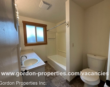 14832 Se Cedar Ave #1-4 - Photo Thumbnail 18