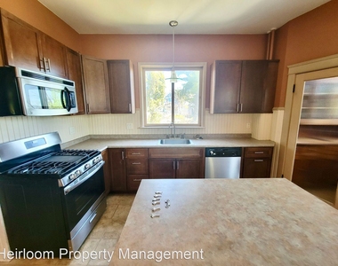 624 E 6th Street - Photo Thumbnail 23