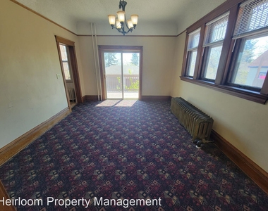 624 E 6th Street - Photo Thumbnail 15