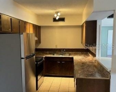 2887 S Osceola Avenue - Photo Thumbnail 3