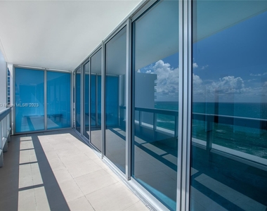 6899 Collins Ave - Photo Thumbnail 13