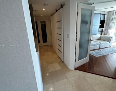 2451 Brickell Ave - Photo Thumbnail 16