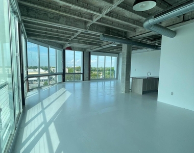 8101 Biscayne Boulevard - Photo Thumbnail 7