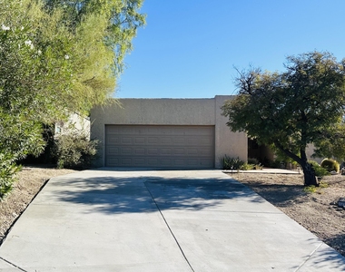 1725 E Staghorn Lane - Photo Thumbnail 28