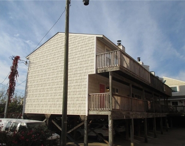 1268 W Ocean View Avenue - Photo Thumbnail 4