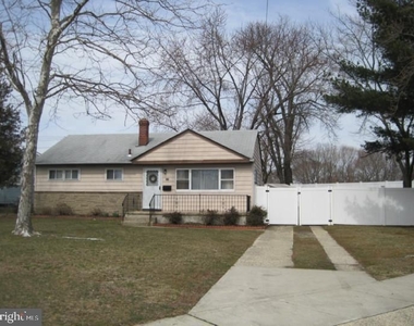 200 Baldwin Rd - Photo Thumbnail 1