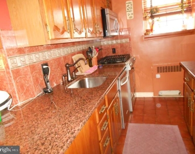 346 E Lancaster Ave - Photo Thumbnail 7