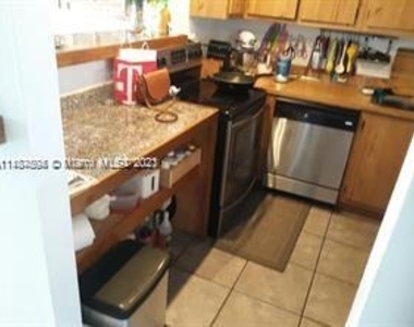 780 Ne 69th St - Photo Thumbnail 16