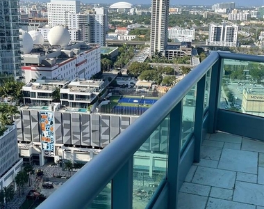 900 Biscayne Blvd - Photo Thumbnail 17