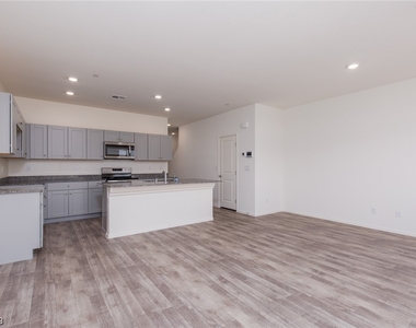 4126 Lunar Canyon Avenue - Photo Thumbnail 4