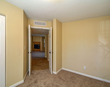 6651 N Campbell Avenue - Photo Thumbnail 8