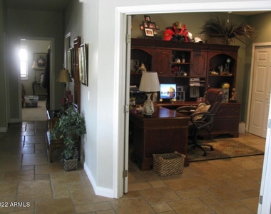 15000 N 88th Avenue - Photo Thumbnail 10