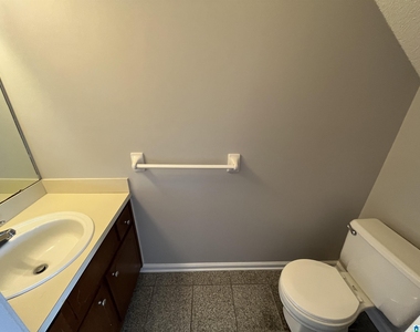 5524 Saint James Street - Photo Thumbnail 2