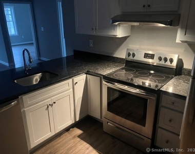 1636 Dixwell Avenue - Photo Thumbnail 15