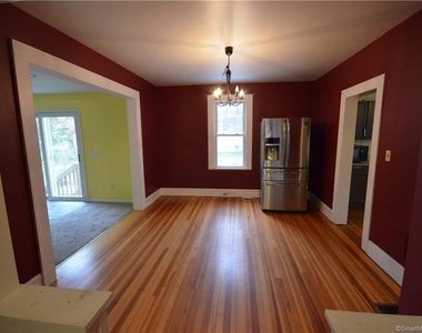 147 Freeman Avenue - Photo Thumbnail 9