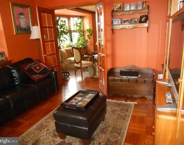 346 E Lancaster Avenue - Photo Thumbnail 9