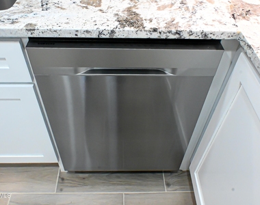 3405 Hixson Street - Photo Thumbnail 9