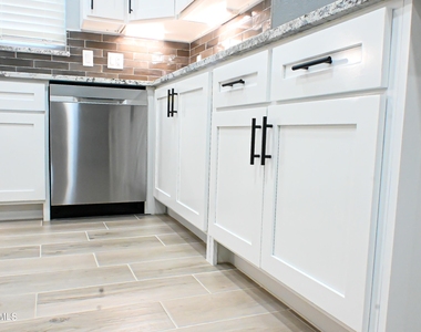 3405 Hixson Street - Photo Thumbnail 6