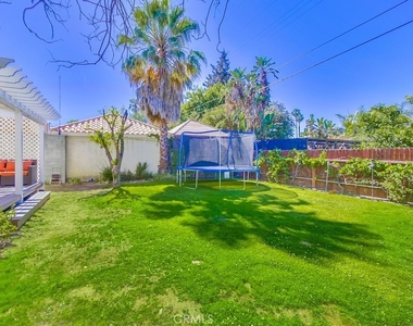 12555 Collins Street - Photo Thumbnail 22