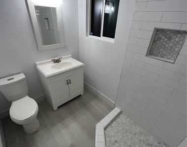 4502 W Simmons Avenue - Photo Thumbnail 12