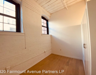 430 Fairmount Ave - Photo Thumbnail 4