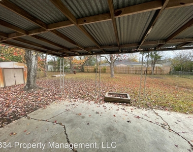 3211 Hackberry Lane - Photo Thumbnail 3