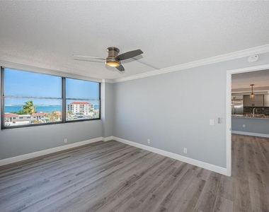 6279 Sun Boulevard - Photo Thumbnail 20