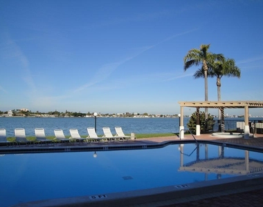 6279 Sun Boulevard - Photo Thumbnail 1