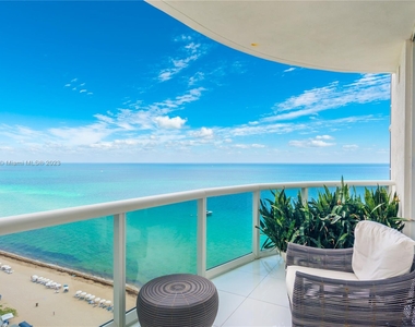 15811 Collins Ave - Photo Thumbnail 26