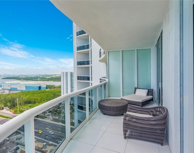 15811 Collins Ave - Photo Thumbnail 32