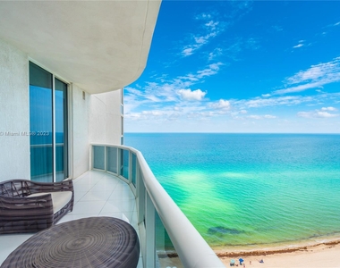 15811 Collins Ave - Photo Thumbnail 31