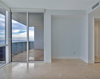 18201 Collins Ave - Photo Thumbnail 41