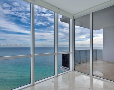 18201 Collins Ave - Photo Thumbnail 40