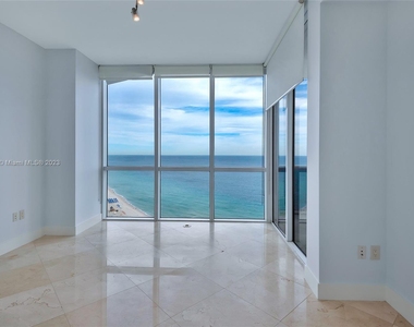 18201 Collins Ave - Photo Thumbnail 37