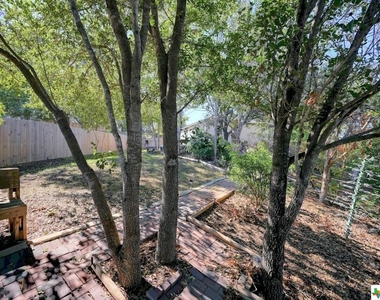 610 Duke Bend - Photo Thumbnail 24