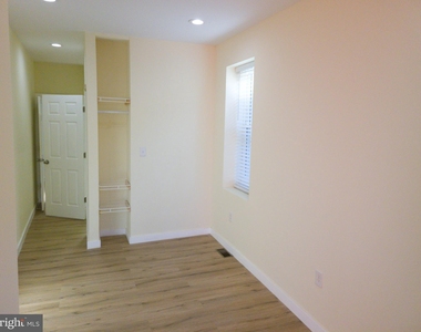 1558 N Randolph Street - Photo Thumbnail 12