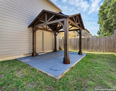 9605 Sandy Ridge Way - Photo Thumbnail 27