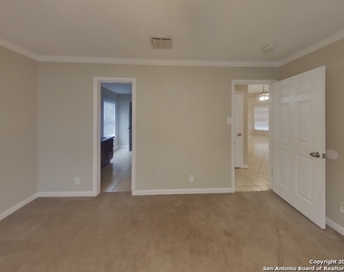 8735 Ridge Mile Dr - Photo Thumbnail 3