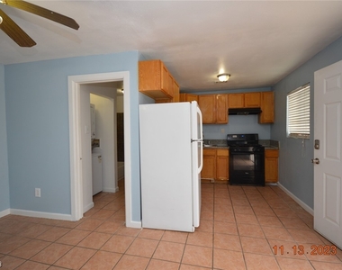 2840 Cedar Street - Photo Thumbnail 7