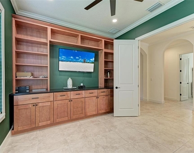 9773 Highland Park Place - Photo Thumbnail 21