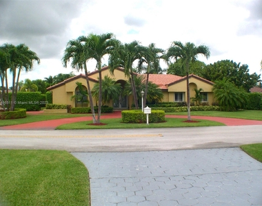 16178 Sw 154th Ct - Photo Thumbnail 0