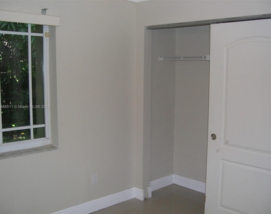 16178 Sw 154th Ct - Photo Thumbnail 9