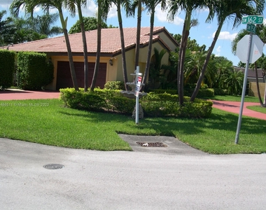 16178 Sw 154th Ct - Photo Thumbnail 1