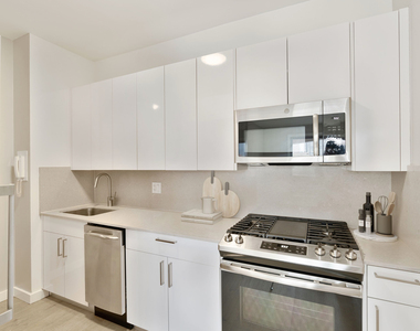 East 27th Street - Photo Thumbnail 2